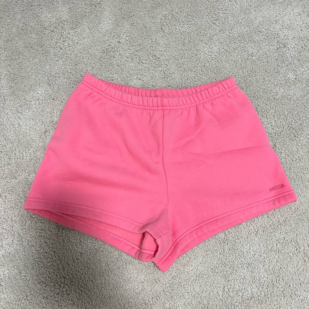 Aritzia Pink Women's Shorts